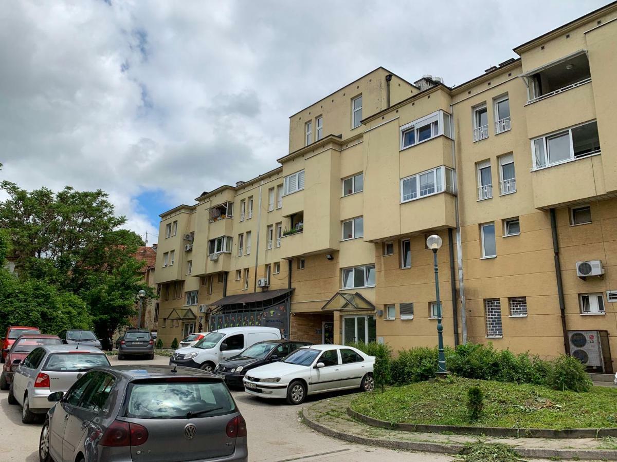 Apartment Teatar Tuzla Exteriér fotografie